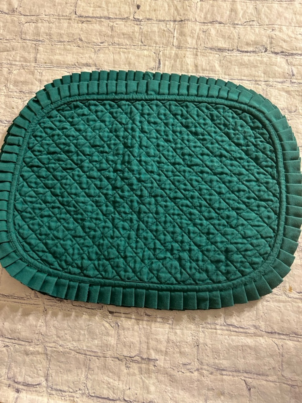 VINTAGE QUILTED FOLD EDGES TEAL GREEN COUNTRY FARMHOUSE STYLE (4) PLACEMATS